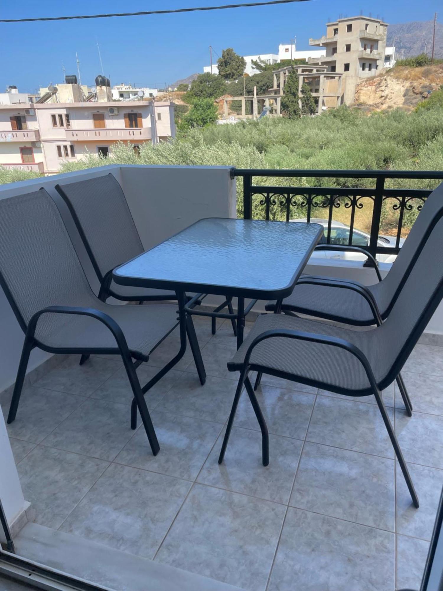 Blue Sky Apartments Makrýgialos Zewnętrze zdjęcie